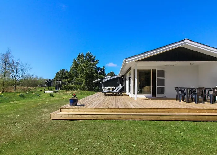 Aimo - 1-8km From The Sea By Interhome *