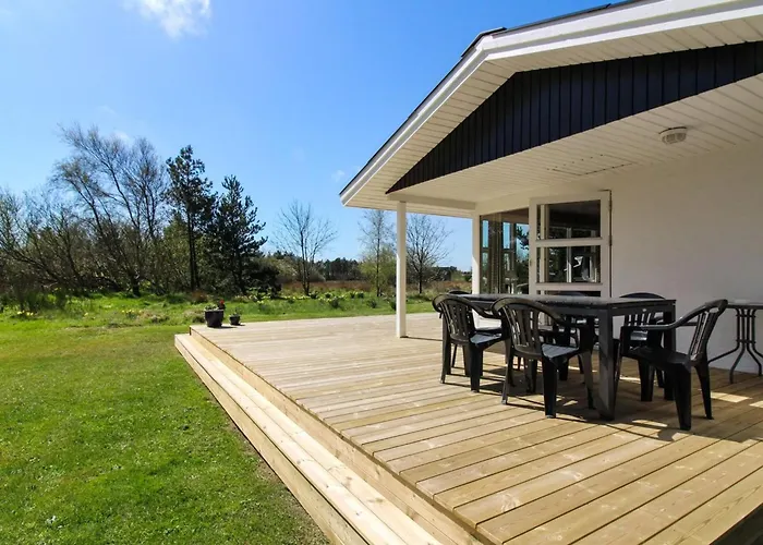 Aimo - 1-8km From The Sea By Interhome