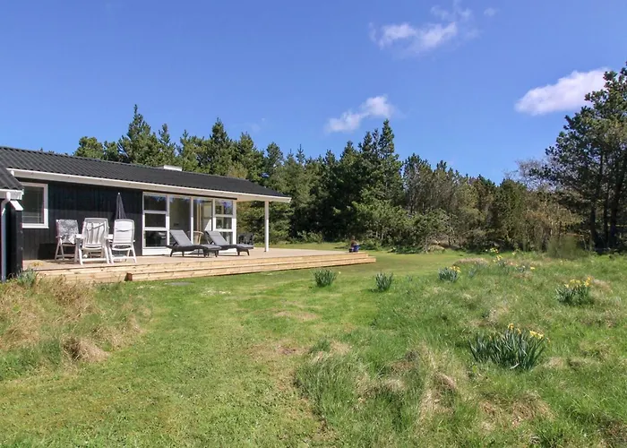 Aimo - 1-8km From The Sea By Interhome