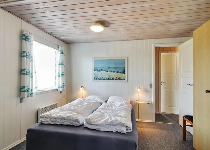 Aimo - 1-8km From The Sea By Interhome *